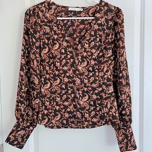V-NECK PRINTED BLOUSE